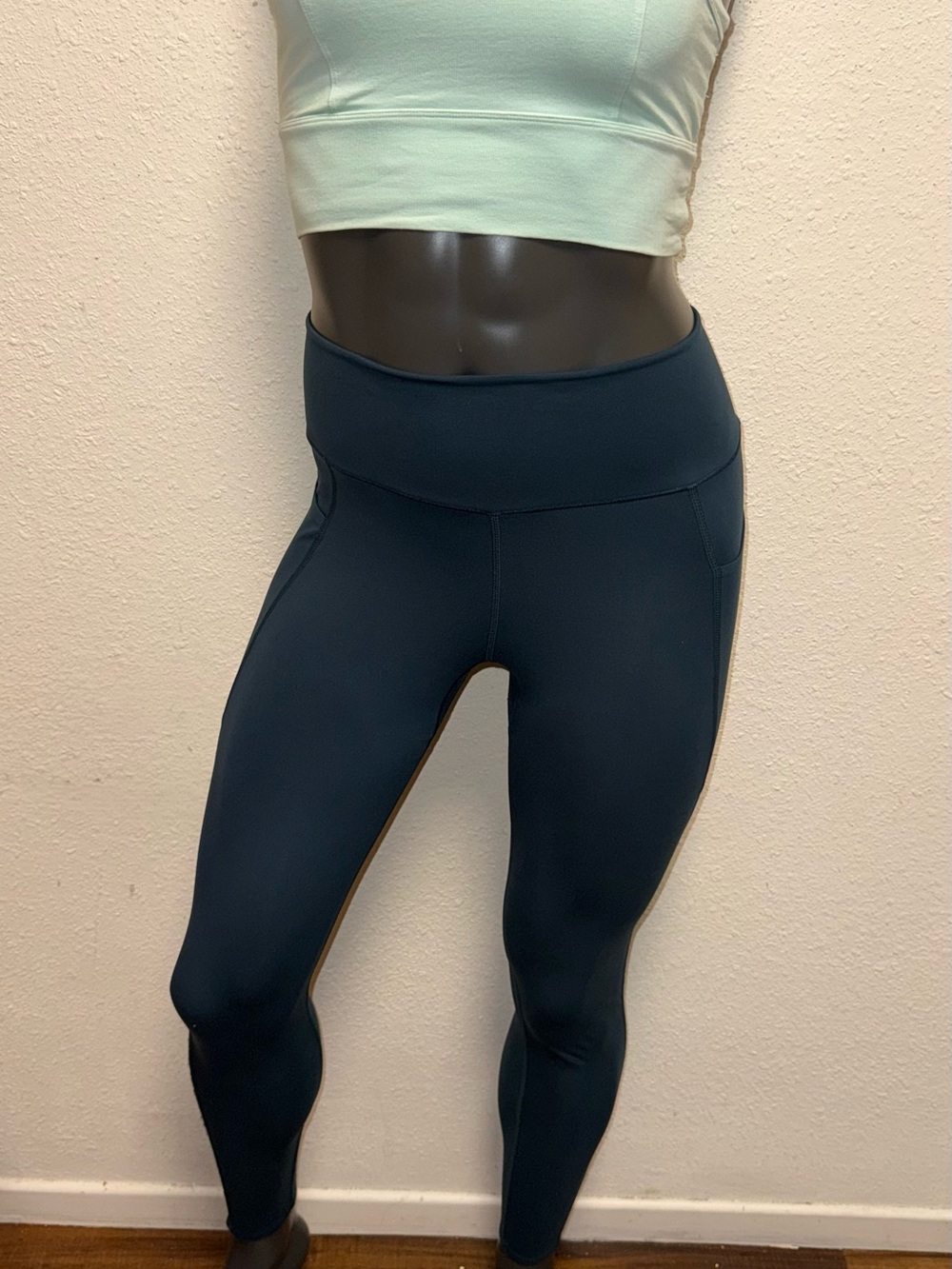 Uniqlo Dark Teal High-Rise Leggings